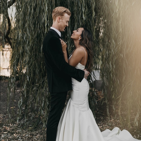 Meet your Posher, Crystal - Picture 1 of 2